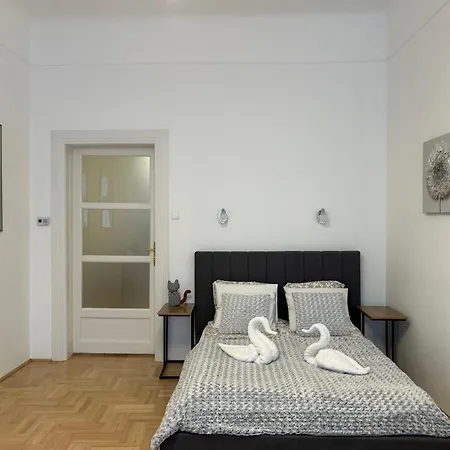 A20 Apartament *