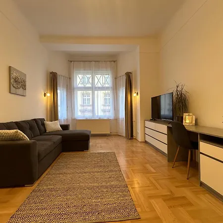 A20 * Budapest